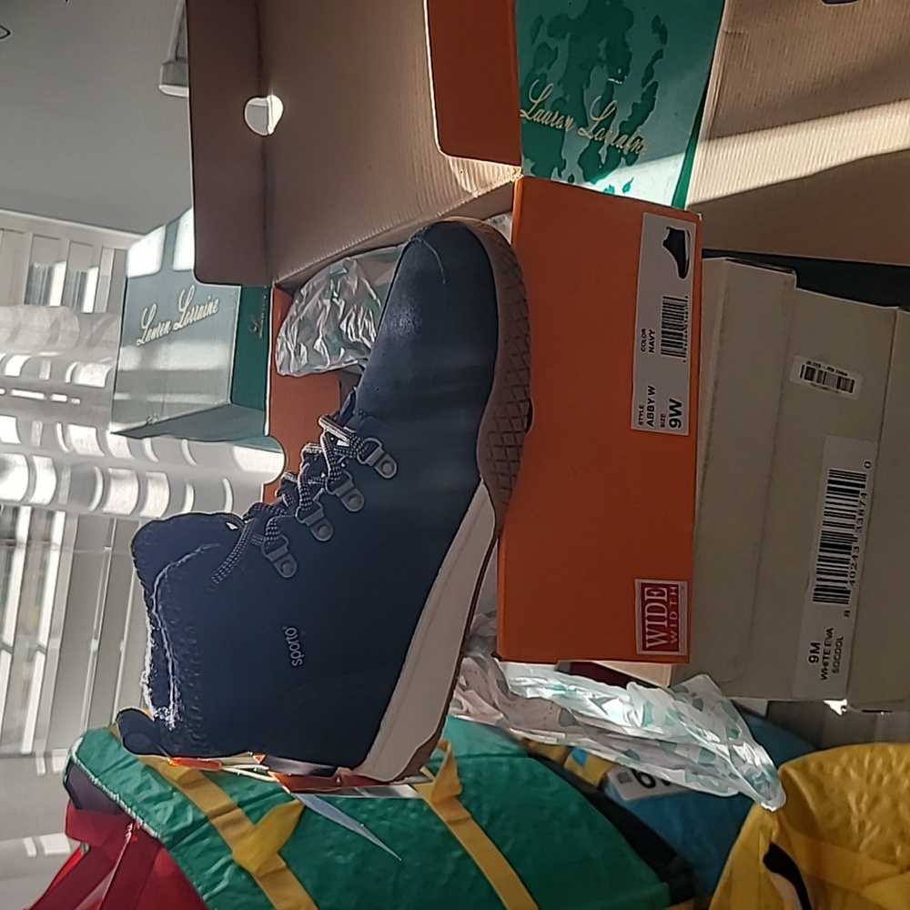 NIB Sporto Womens Sneaker Abby Navy Suede High Top Lace Up Round Toe Size 9WW - Picture 3 of 8